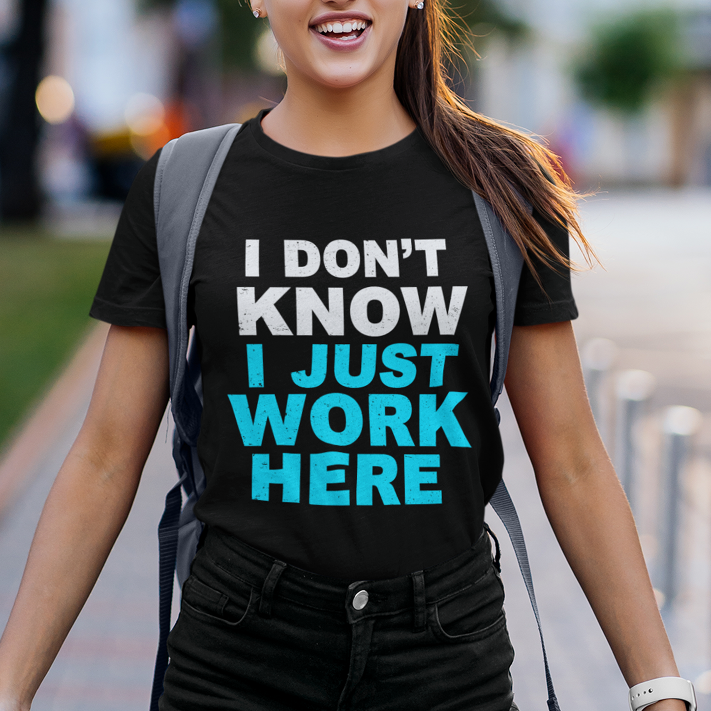 I Don't Know I Just Work Here T-Shirt